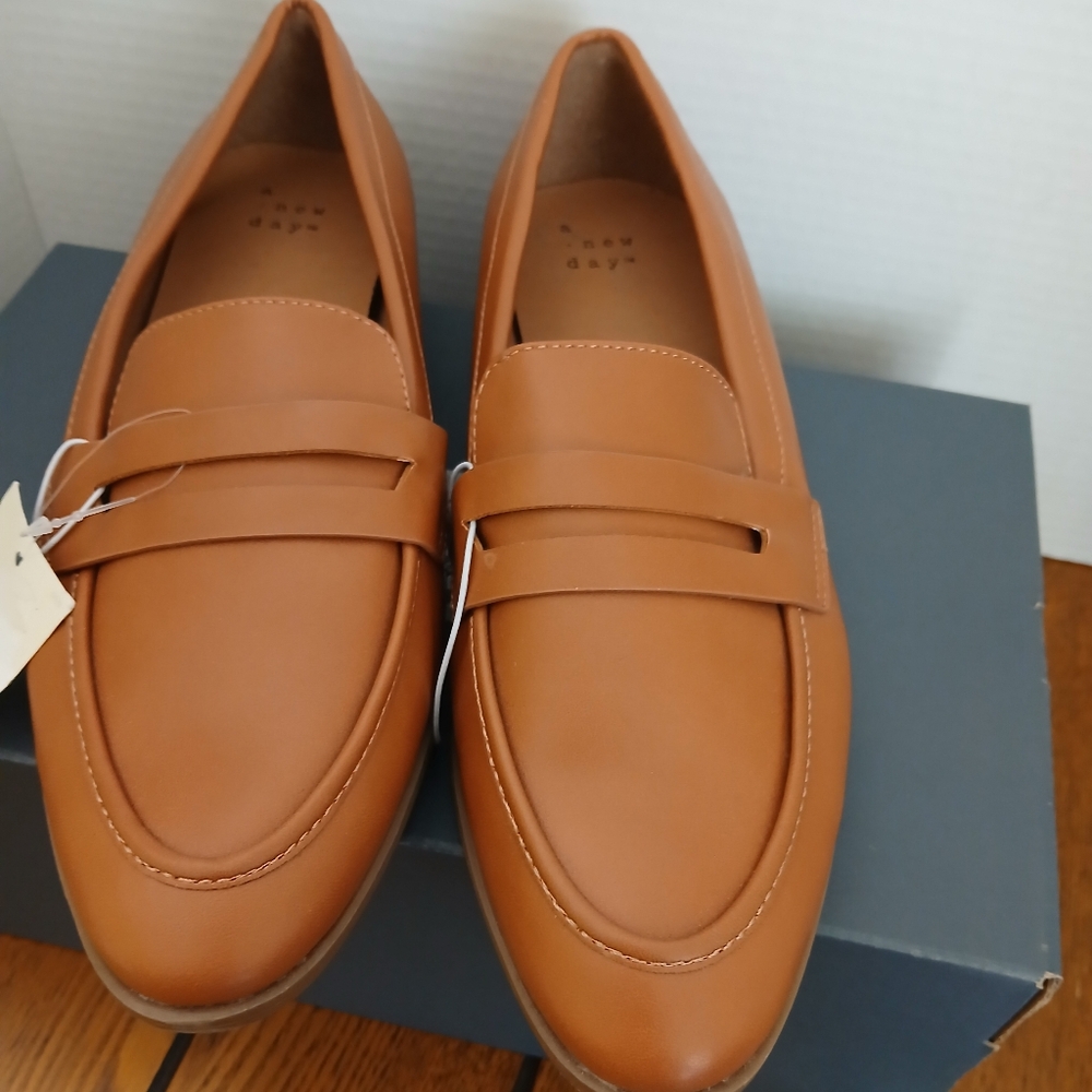 A New Day Brand New Brown Loafers Size 8W - Picture 1 of 8